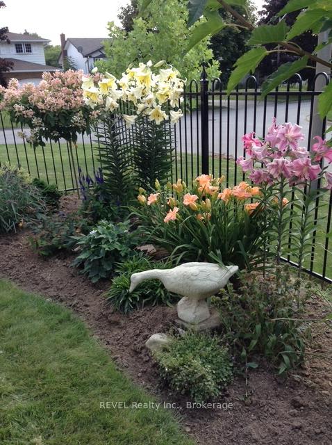 Photo 24 of 6 Lakebreeze Crescent, St. Catharines, Lakeshore — HOMEH