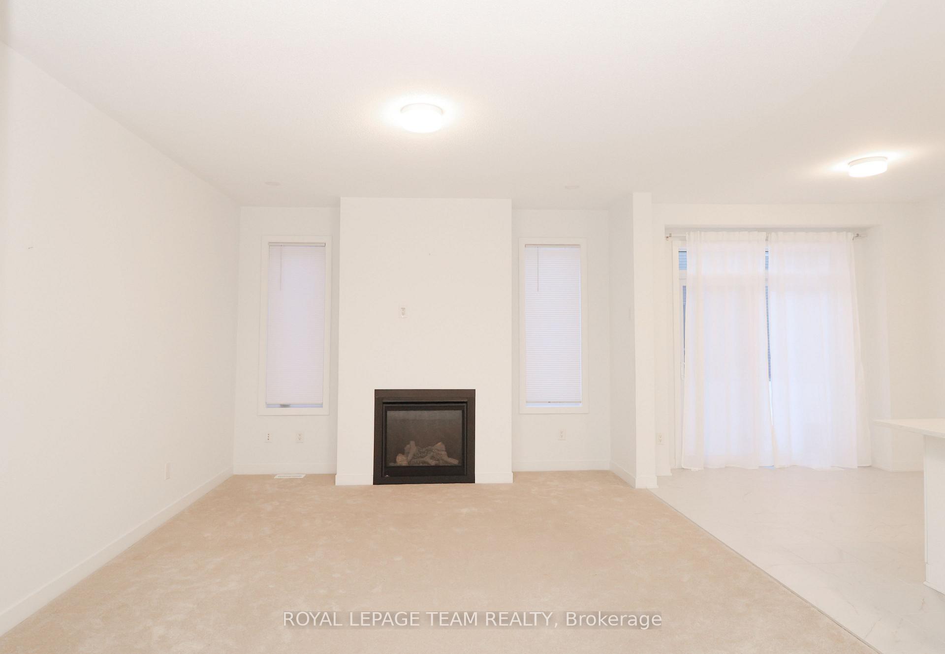 Photo 3 of 310 Crossway Terrace, Ottawa, Stittsville (North) — HOMEH