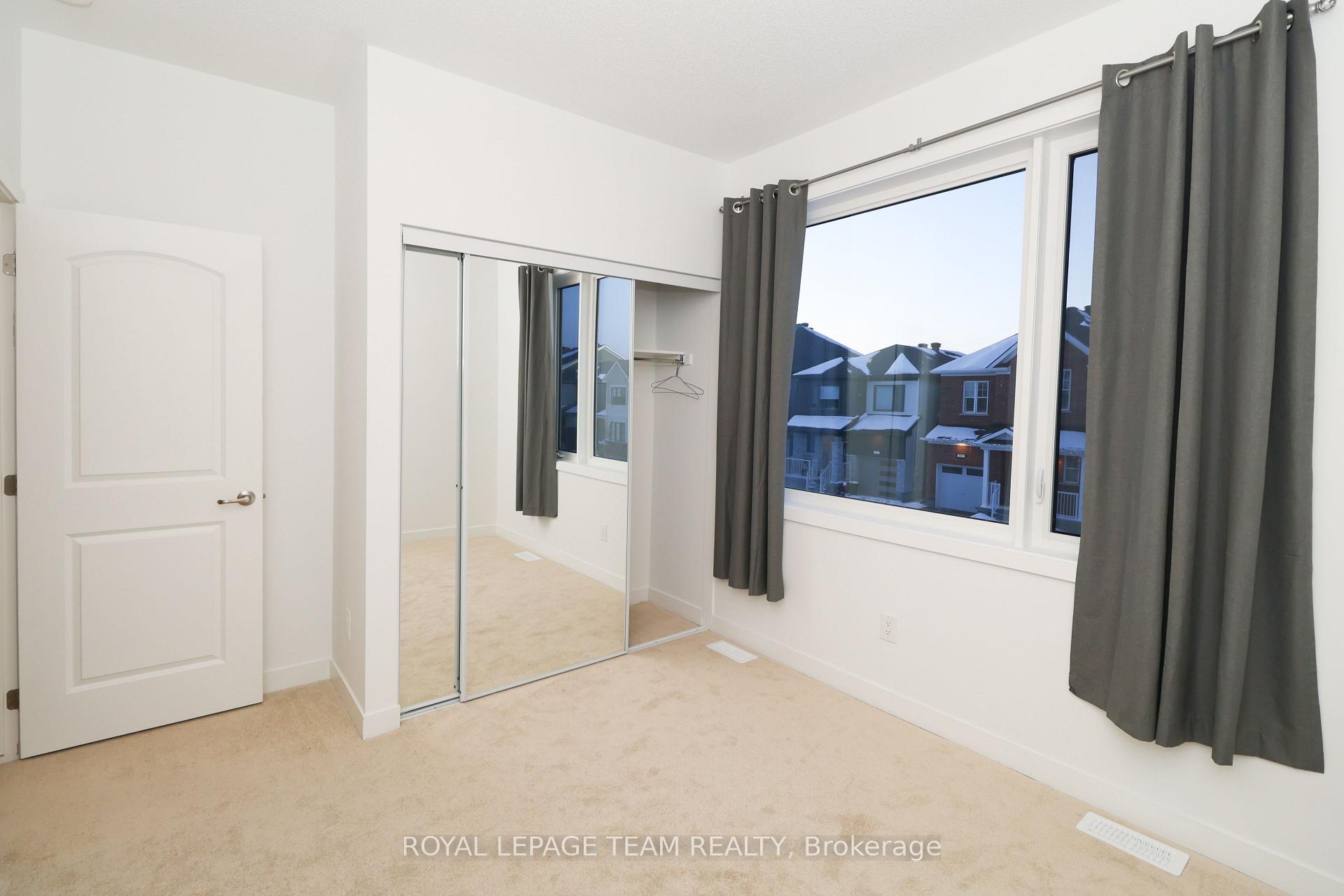 Photo 9 of 310 Crossway Terrace, Ottawa, Stittsville (North) — HOMEH