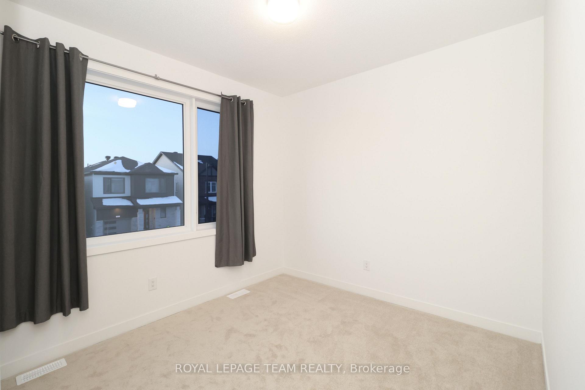 Photo 11 of 310 Crossway Terrace, Ottawa, Stittsville (North) — HOMEH
