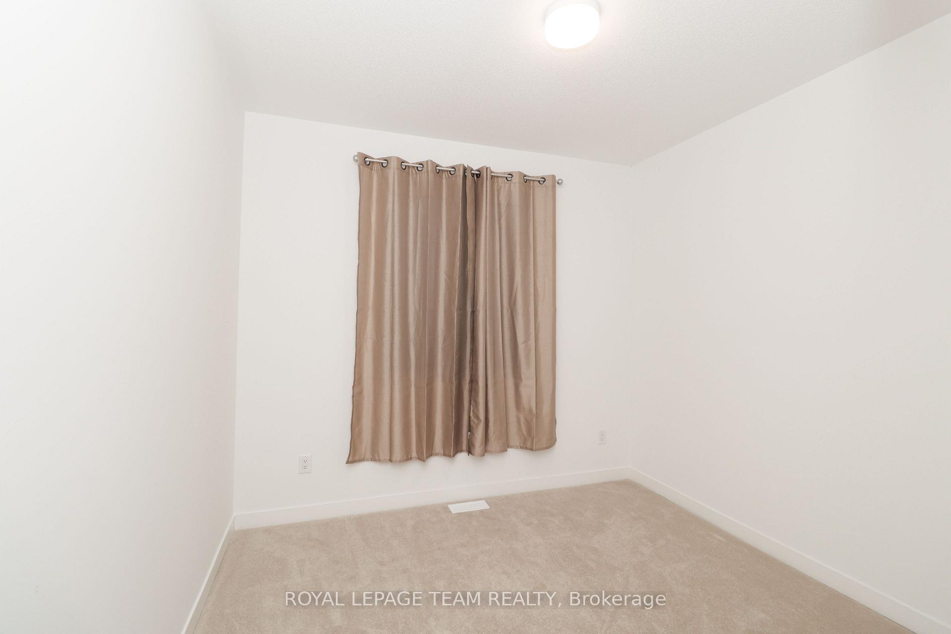 Photo 15 of 310 Crossway Terrace, Ottawa, Stittsville (North) — HOMEH