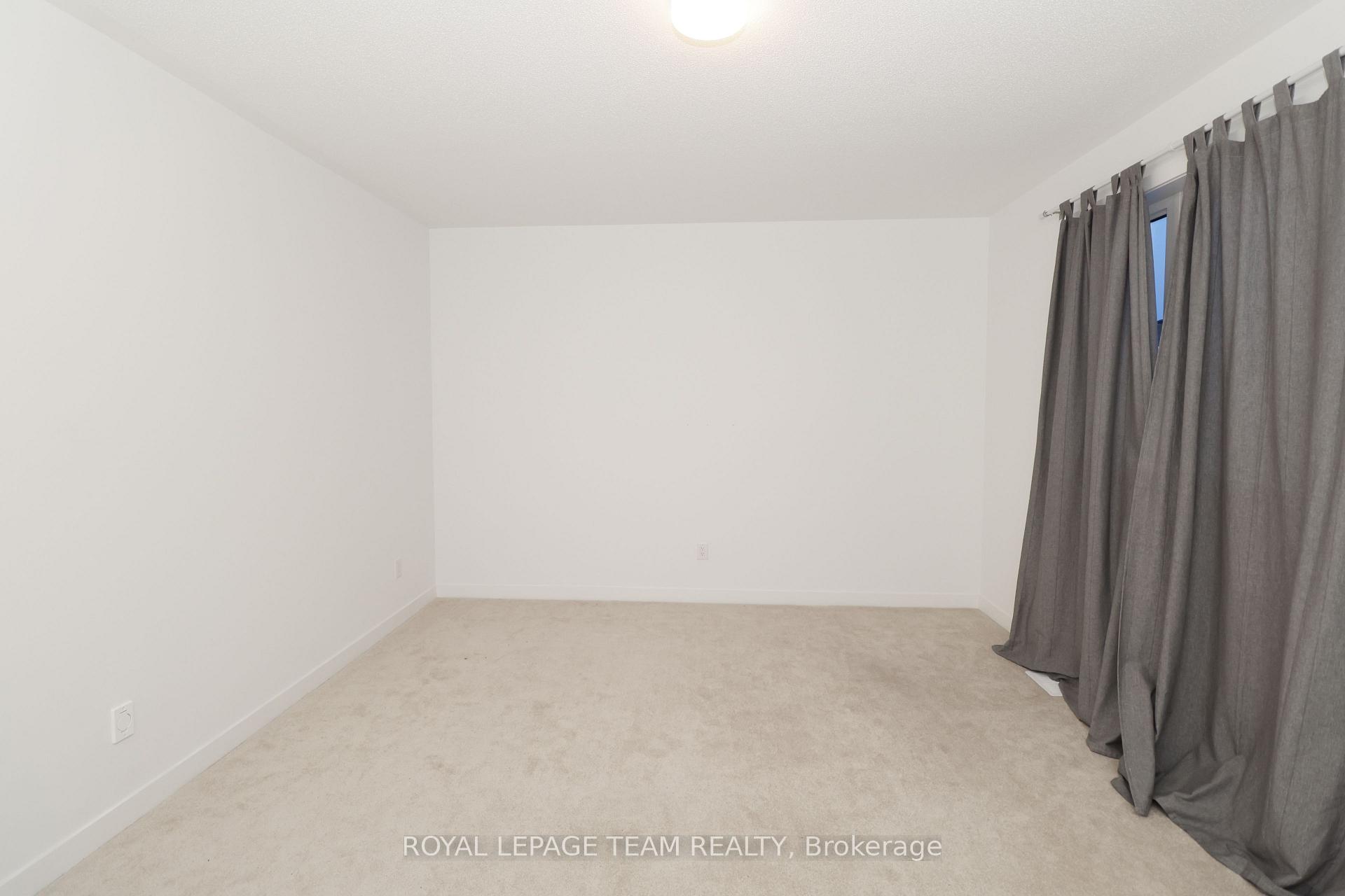 Photo 16 of 310 Crossway Terrace, Ottawa, Stittsville (North) — HOMEH