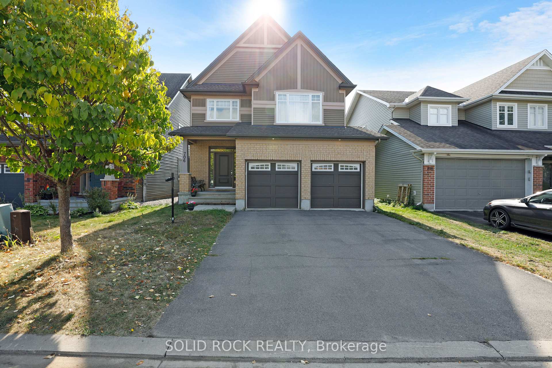 Photo 1 of 706 Wrangler Circle, Ottawa, Stittsville (North) — HOMEH