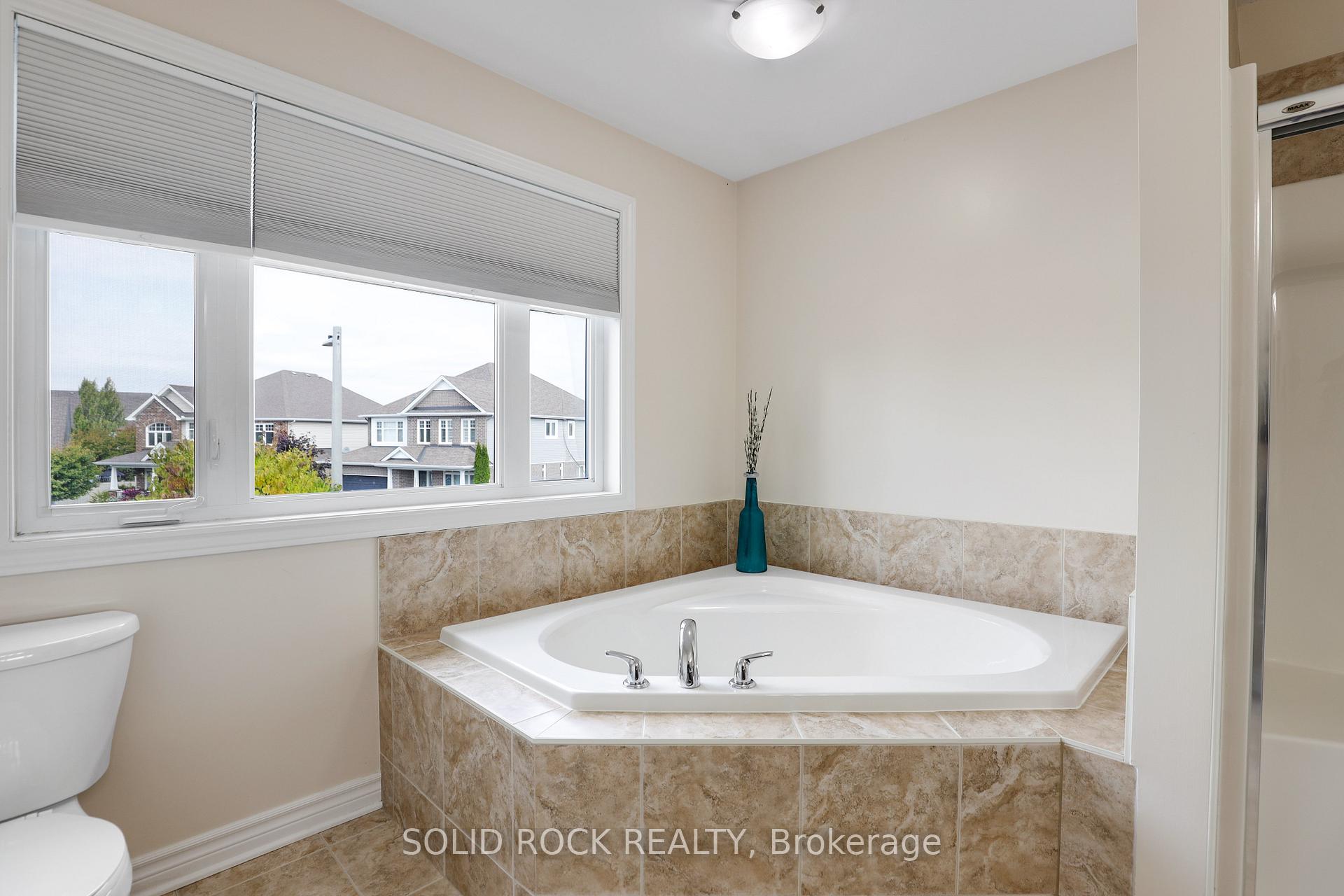 Photo 23 of 706 Wrangler Circle, Ottawa, Stittsville (North) — HOMEH