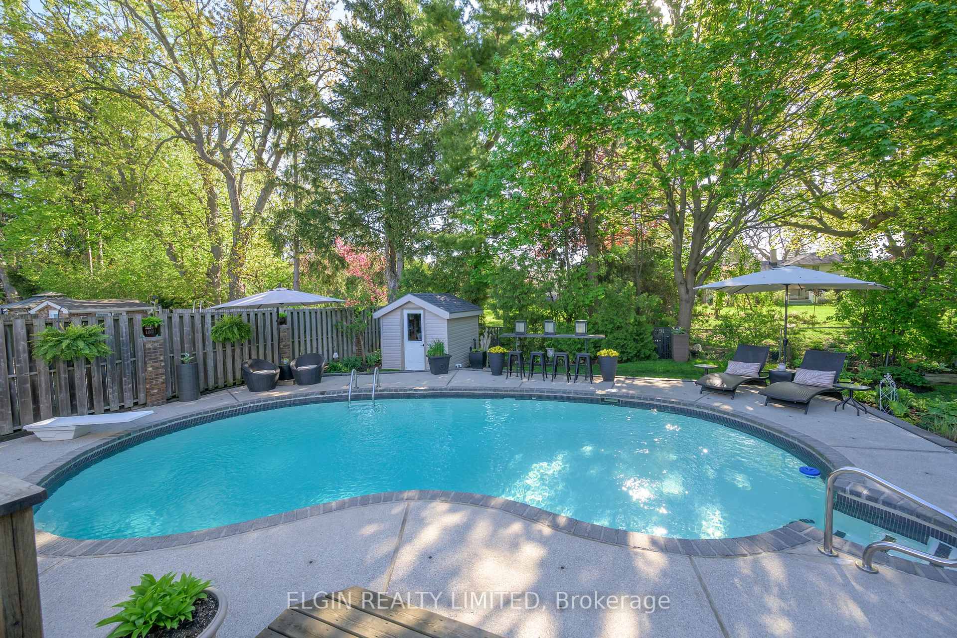 Photo 11 of 36 Luton Crescent, St. Thomas — HOMEH