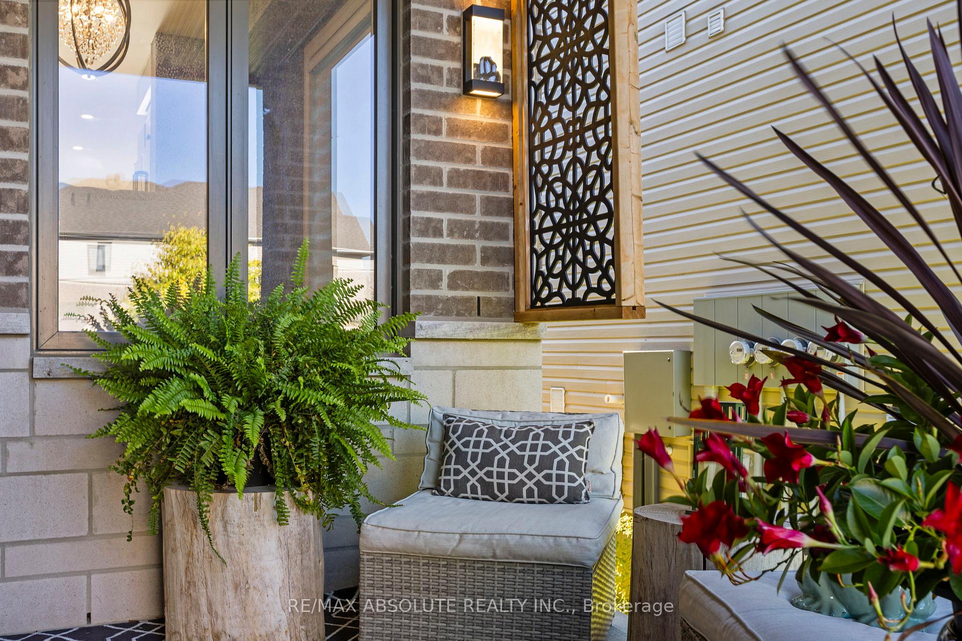 Photo 4 of 90 Porter Street, Ottawa, Stittsville (South) — HOMEH