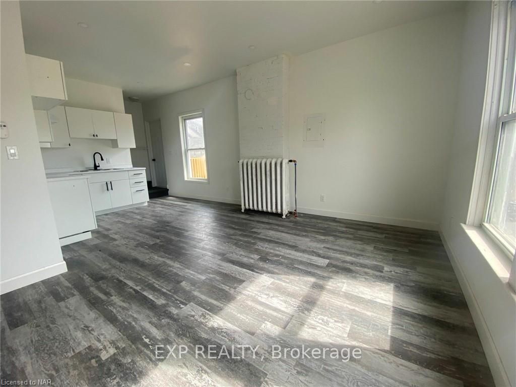 Photo 8 of Unit 201, 10 Lyman Street, St. Catharines, Downtown — HOMEH