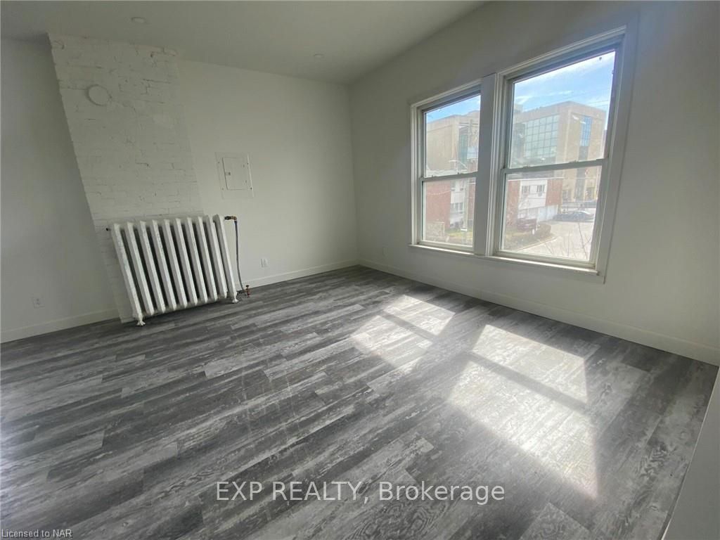 Photo 9 of Unit 201, 10 Lyman Street, St. Catharines, Downtown — HOMEH