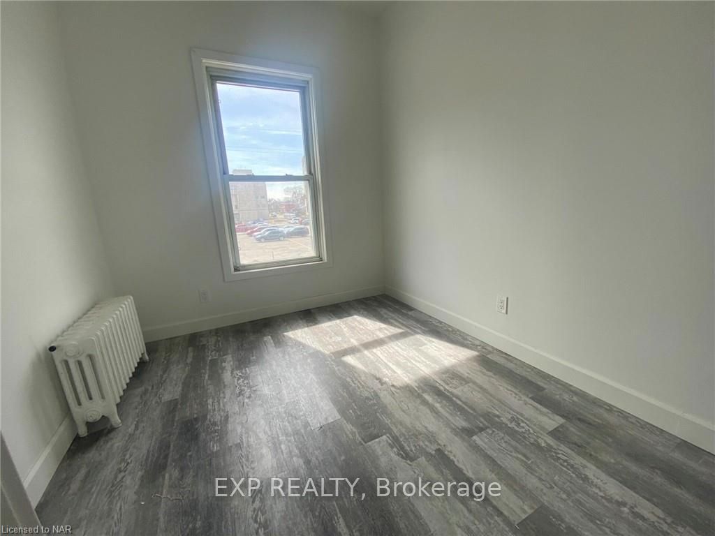 Photo 11 of Unit 201, 10 Lyman Street, St. Catharines, Downtown — HOMEH