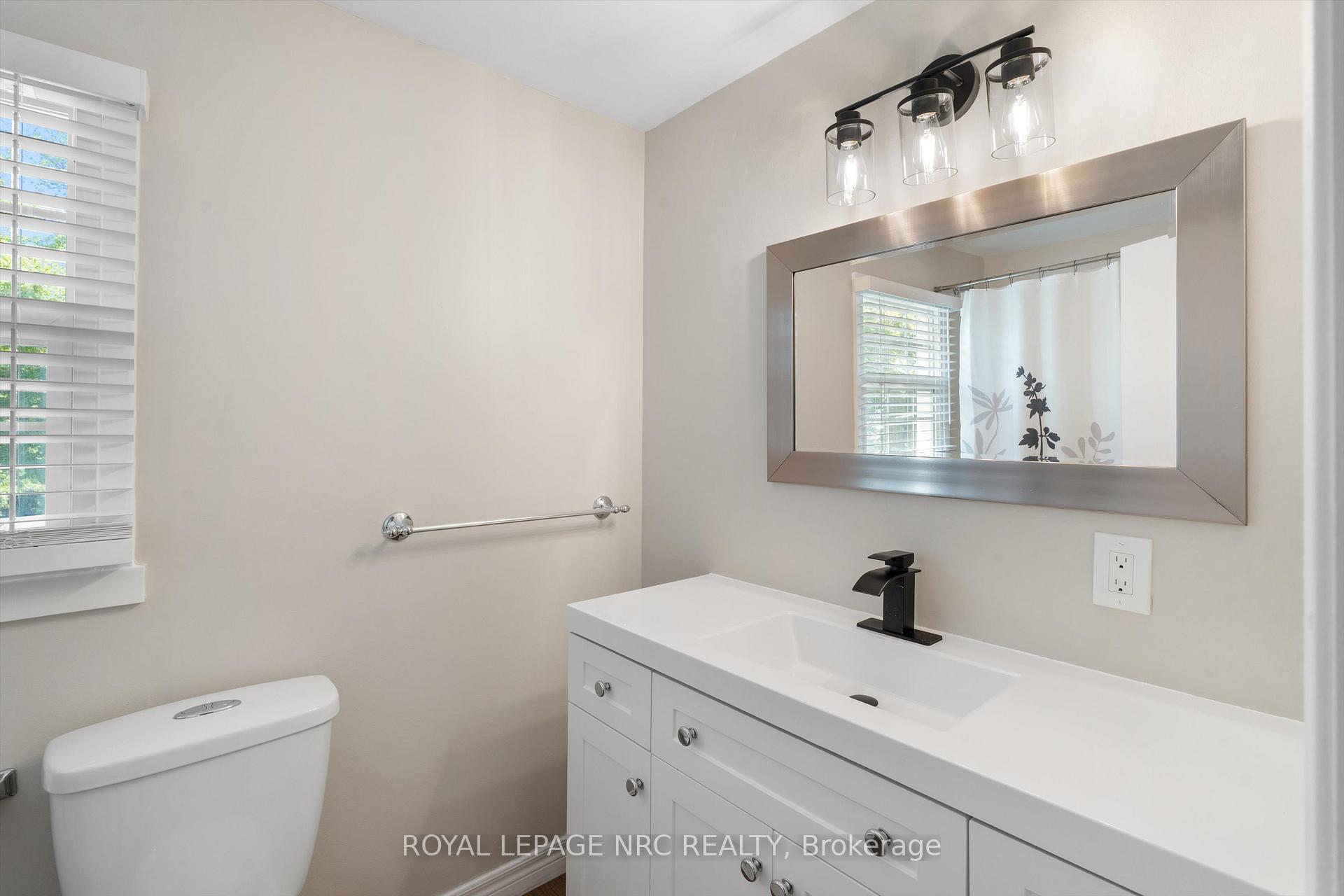 Photo 8 of 88 Bayview Drive, St. Catharines, Port Dalhousie — HOMEH