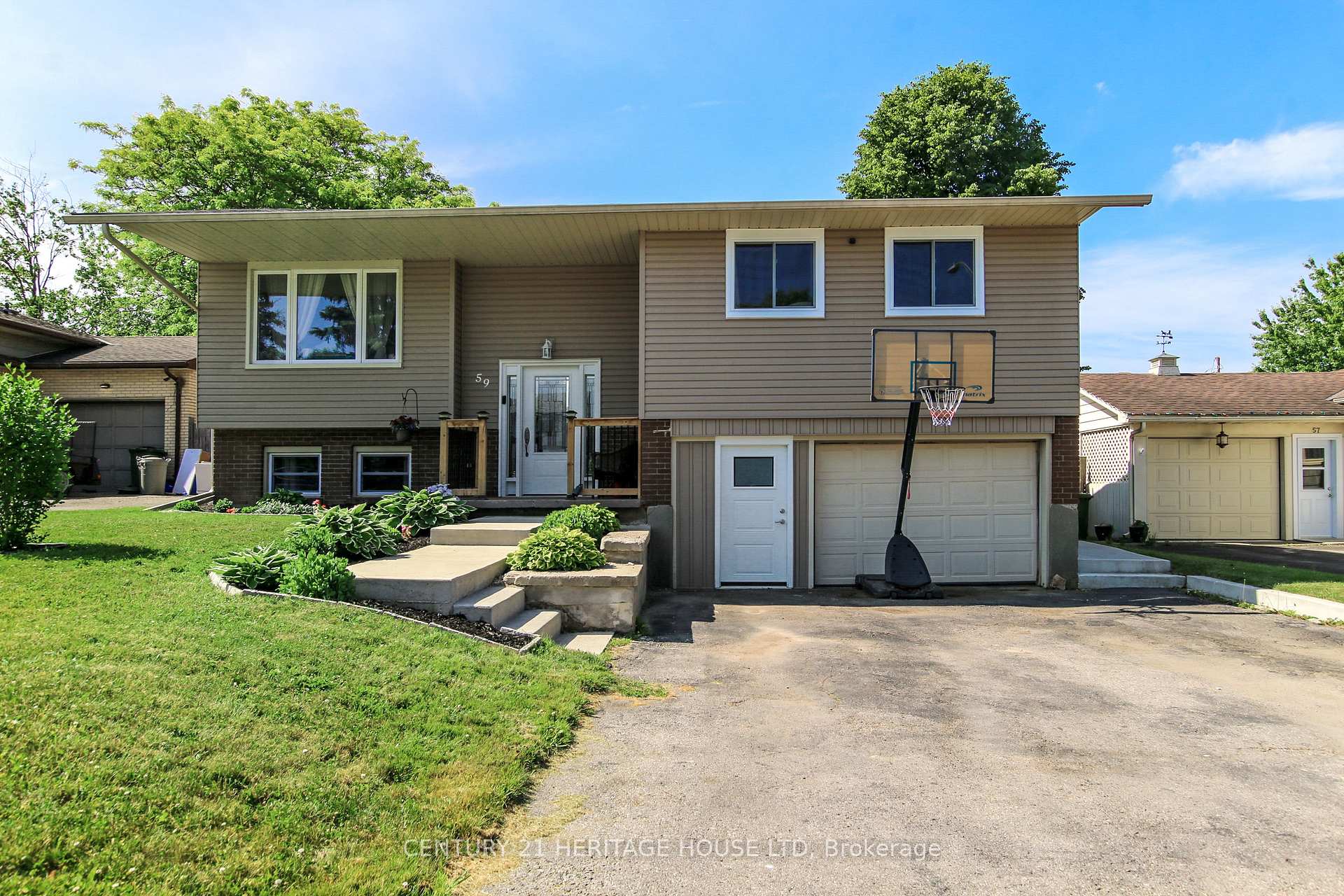 Photo 3 of 59 David Drive E, St. Thomas — HOMEH