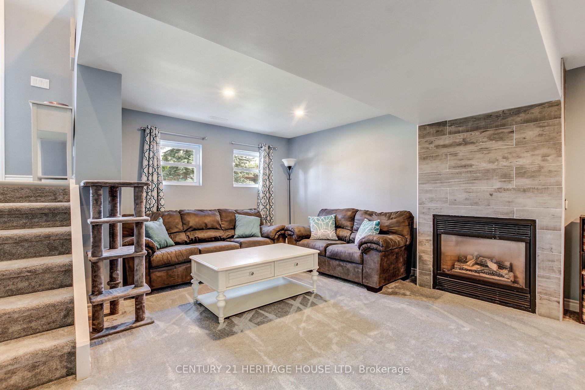 Photo 17 of 59 David Drive E, St. Thomas — HOMEH