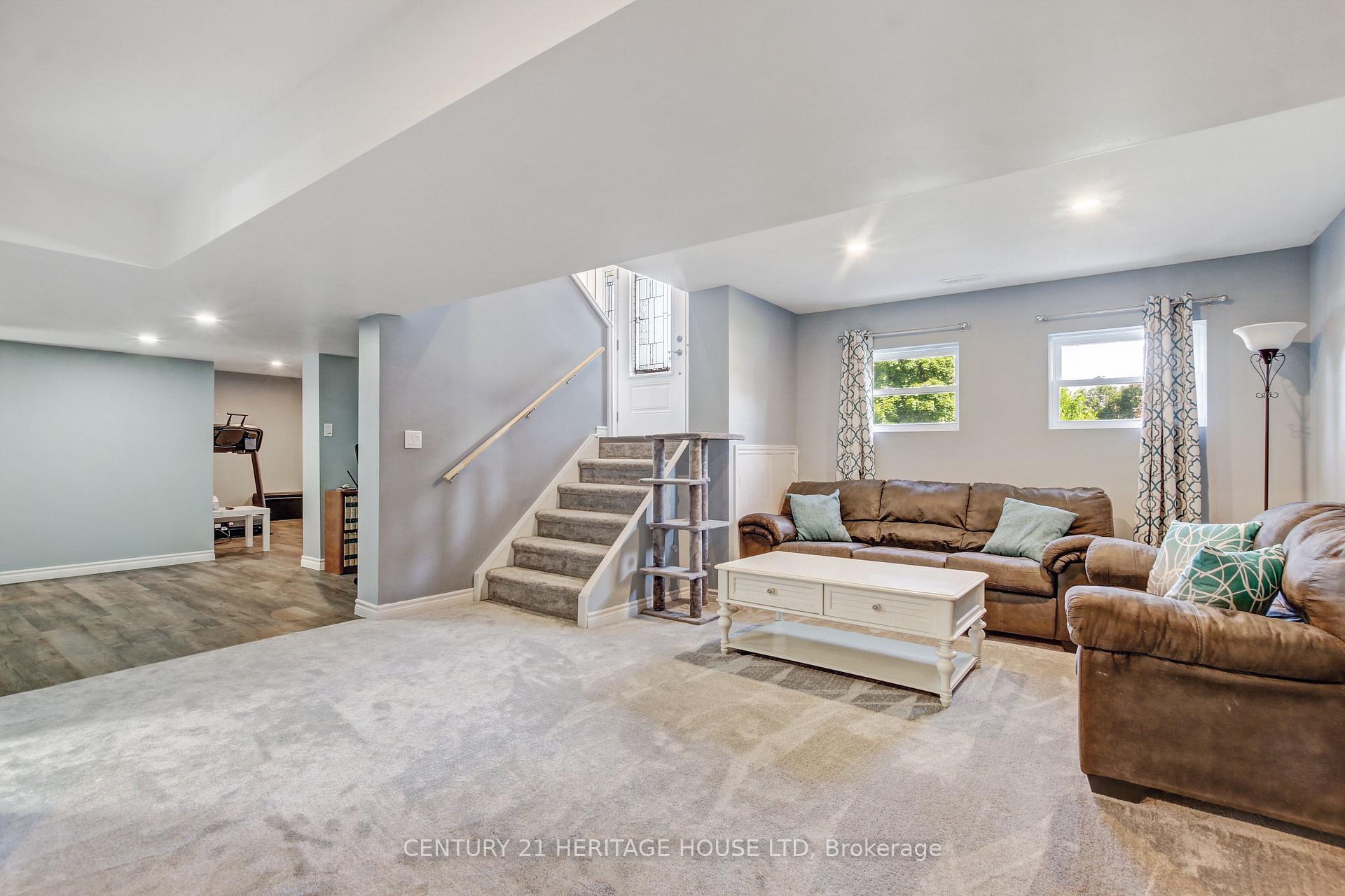 Photo 18 of 59 David Drive E, St. Thomas — HOMEH