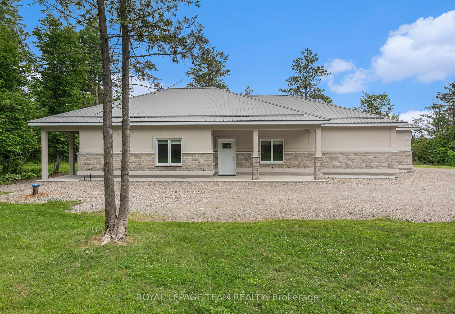 Photo 4 of 4517 Roger Stevens Drive, Ottawa, Rideau Twp South To Roger Stevens Drive — HOMEH