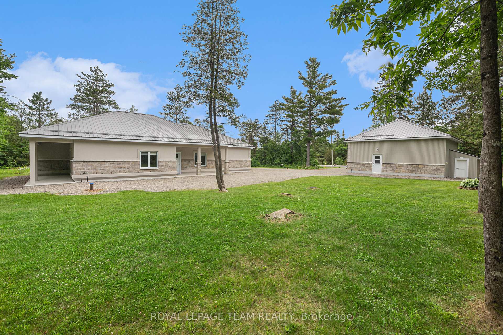 Photo 32 of 4517 Roger Stevens Drive, Ottawa, Rideau Twp South To Roger Stevens Drive — HOMEH