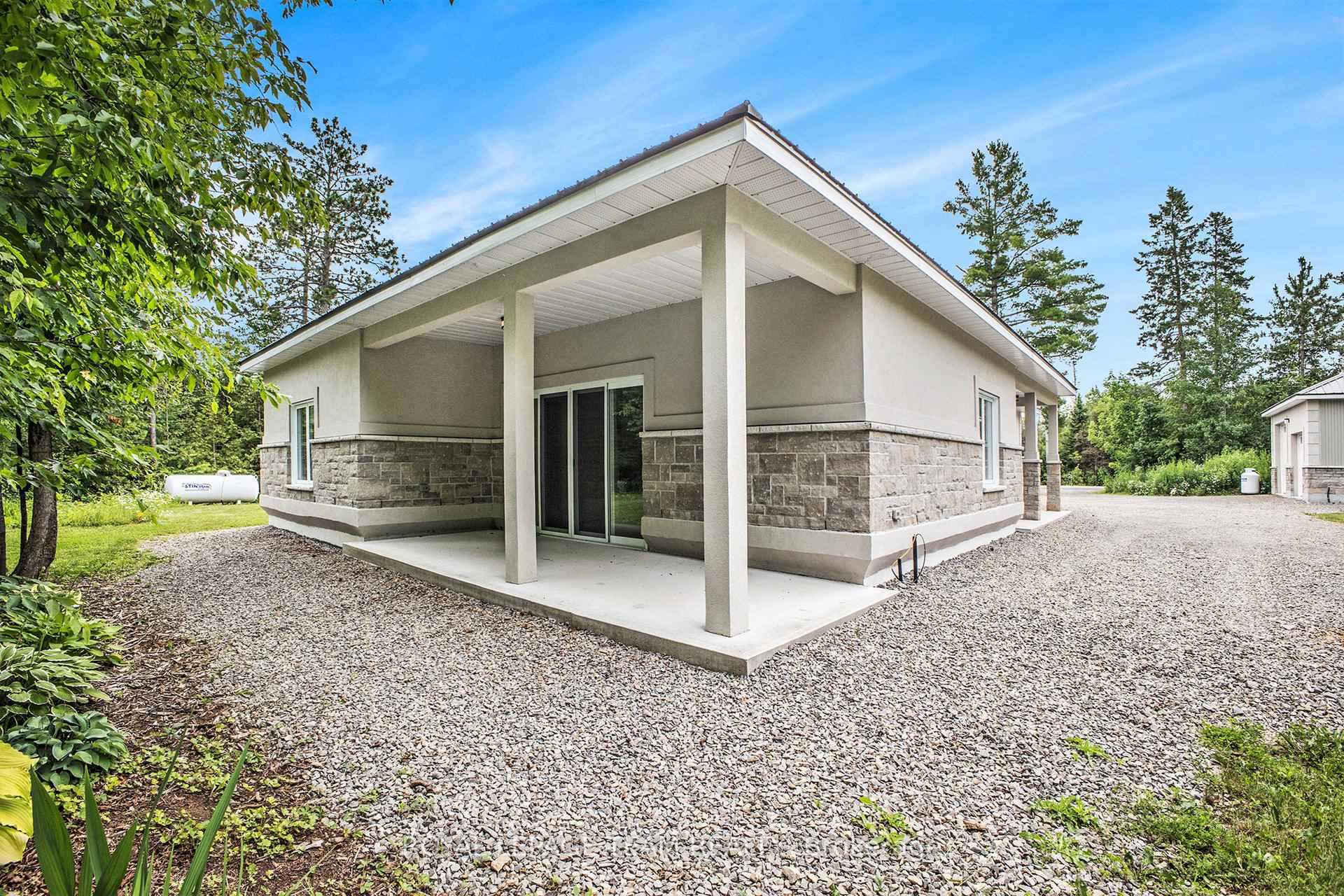 Photo 34 of 4517 Roger Stevens Drive, Ottawa, Rideau Twp South To Roger Stevens Drive — HOMEH