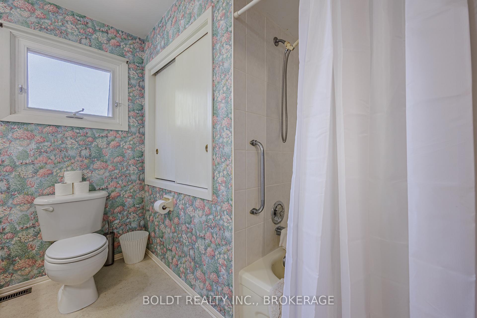 Photo 14 of 71 Windward Street, St. Catharines, Carlton/Bunting — HOMEH