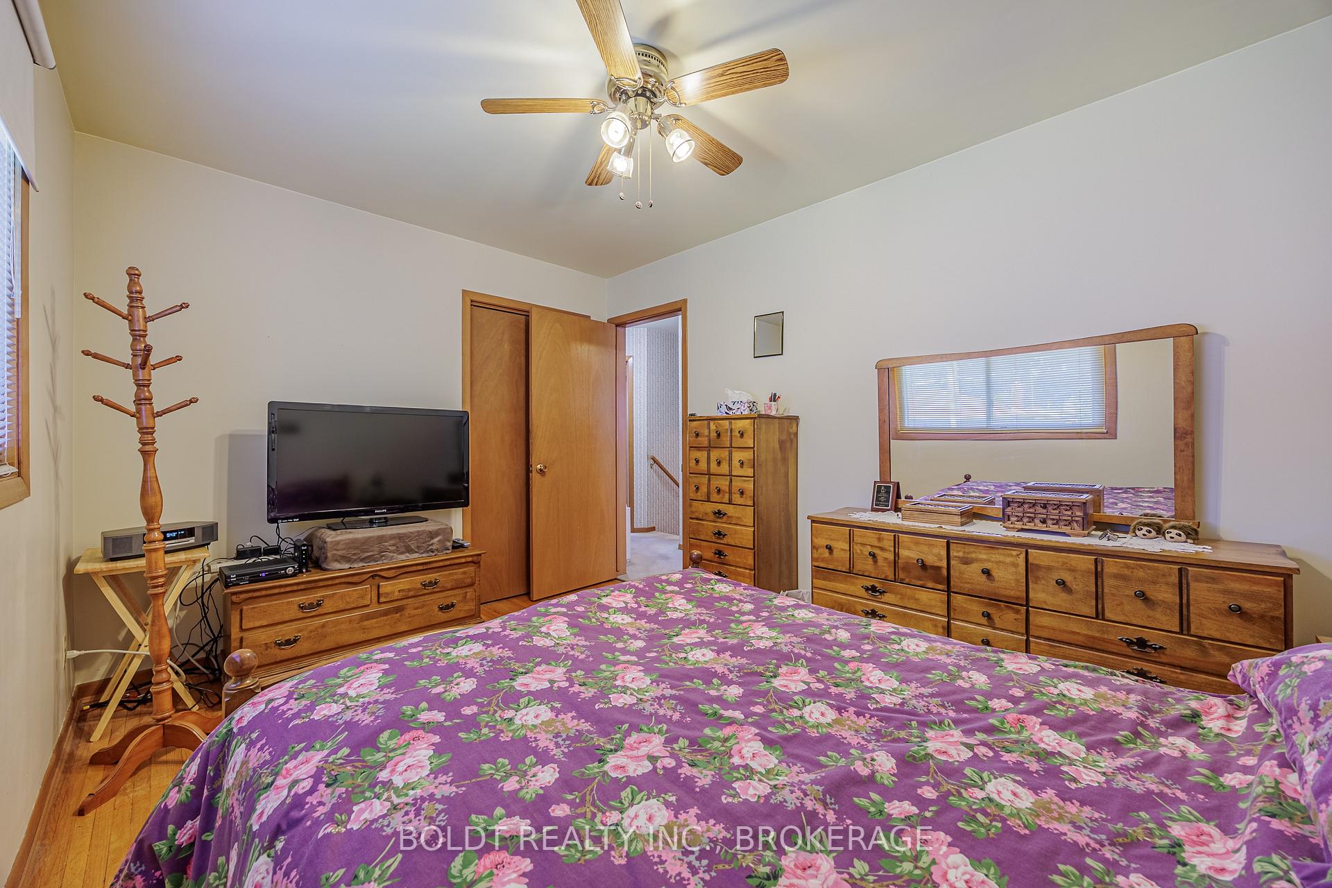 Photo 19 of 71 Windward Street, St. Catharines, Carlton/Bunting — HOMEH
