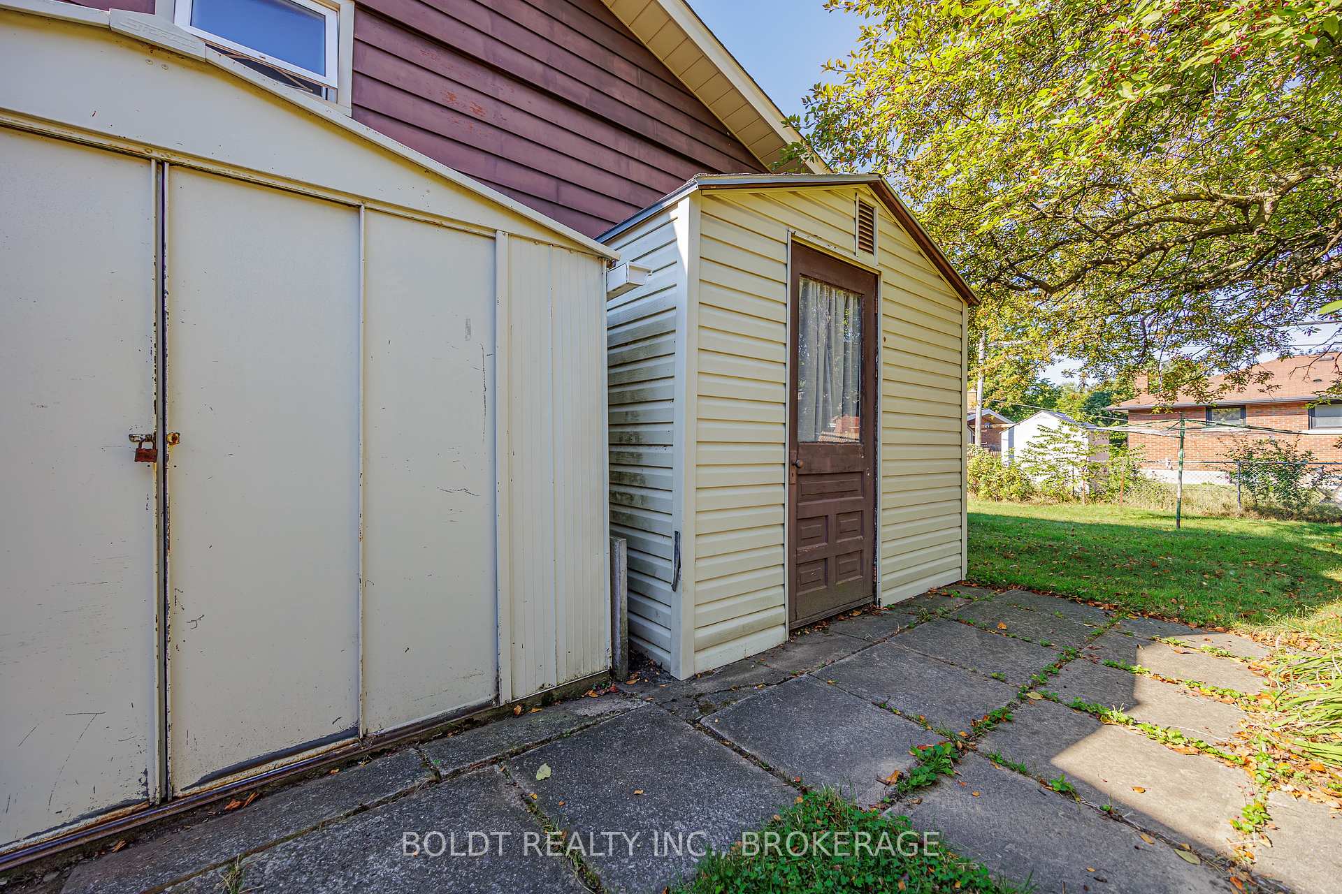 Photo 28 of 71 Windward Street, St. Catharines, Carlton/Bunting — HOMEH