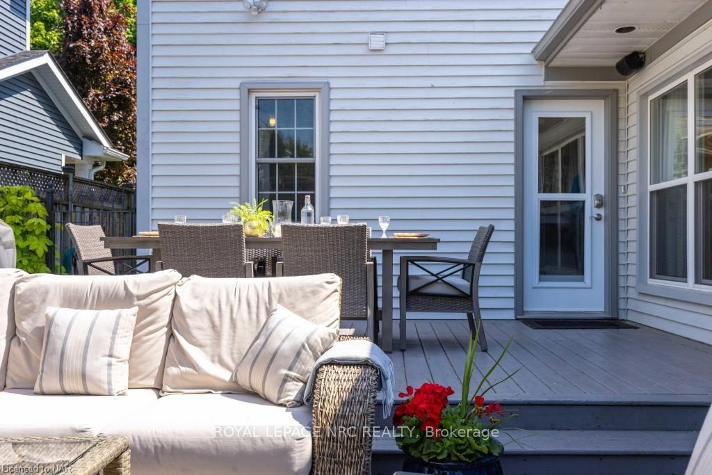 Photo 7 of 18 Barnsdale Lane, St. Catharines, Port Dalhousie — HOMEH
