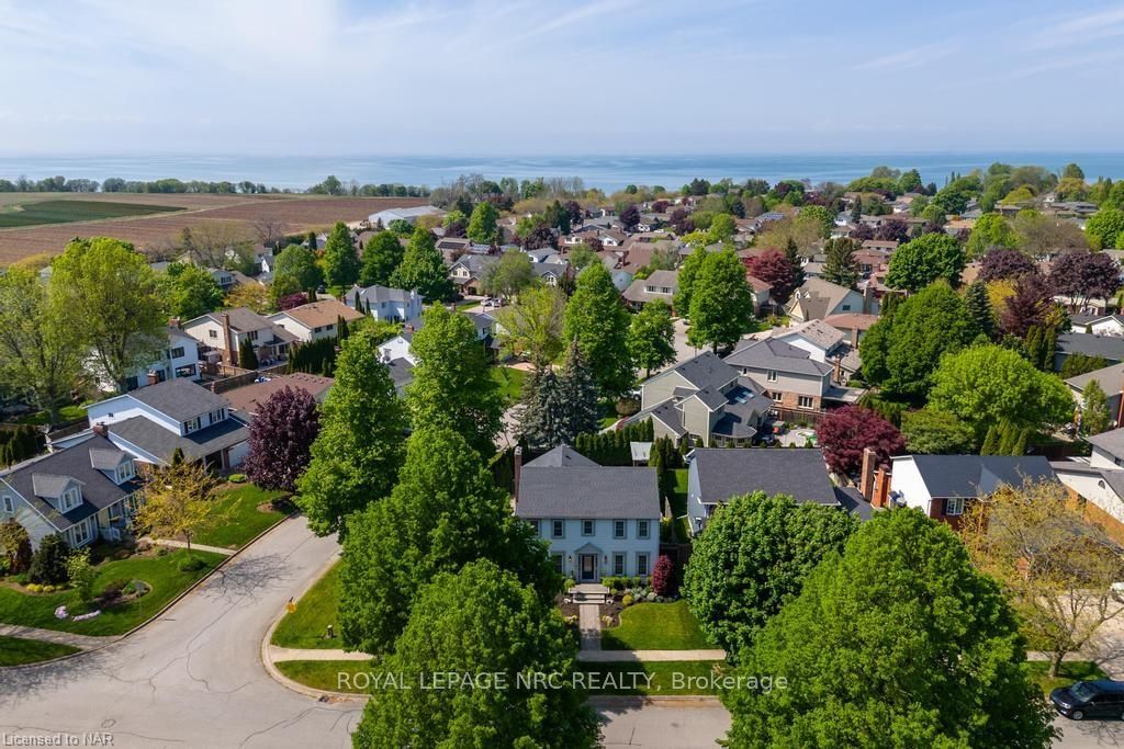 Photo 9 of 18 Barnsdale Lane, St. Catharines, Port Dalhousie — HOMEH
