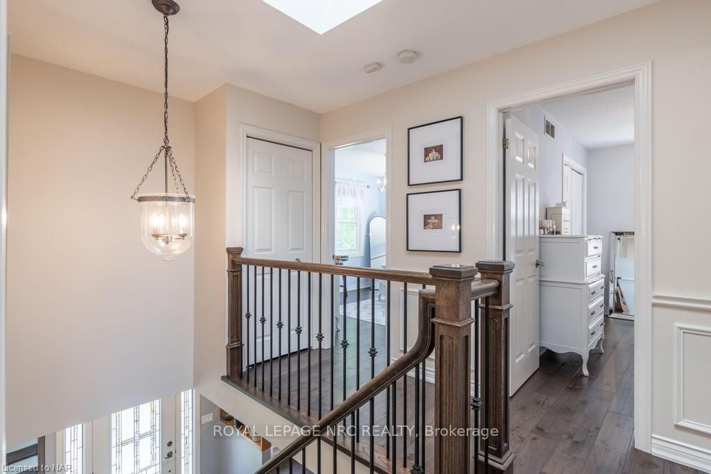 Photo 25 of 18 Barnsdale Lane, St. Catharines, Port Dalhousie — HOMEH