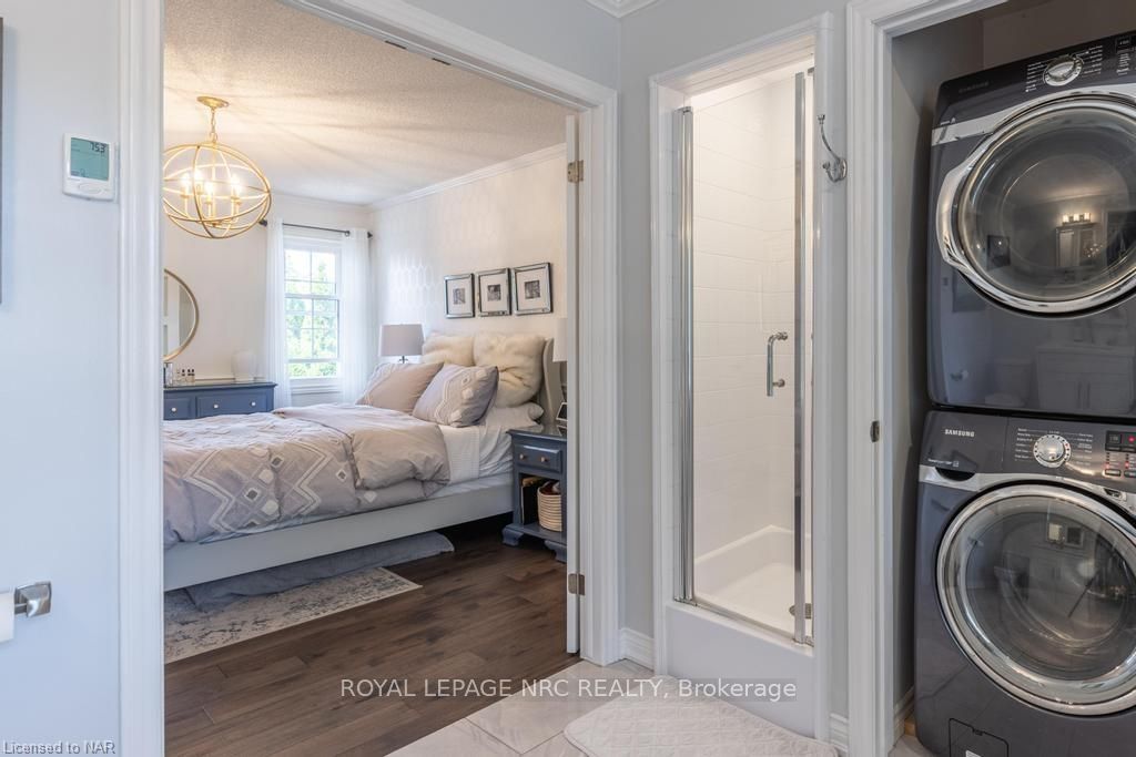 Photo 32 of 18 Barnsdale Lane, St. Catharines, Port Dalhousie — HOMEH
