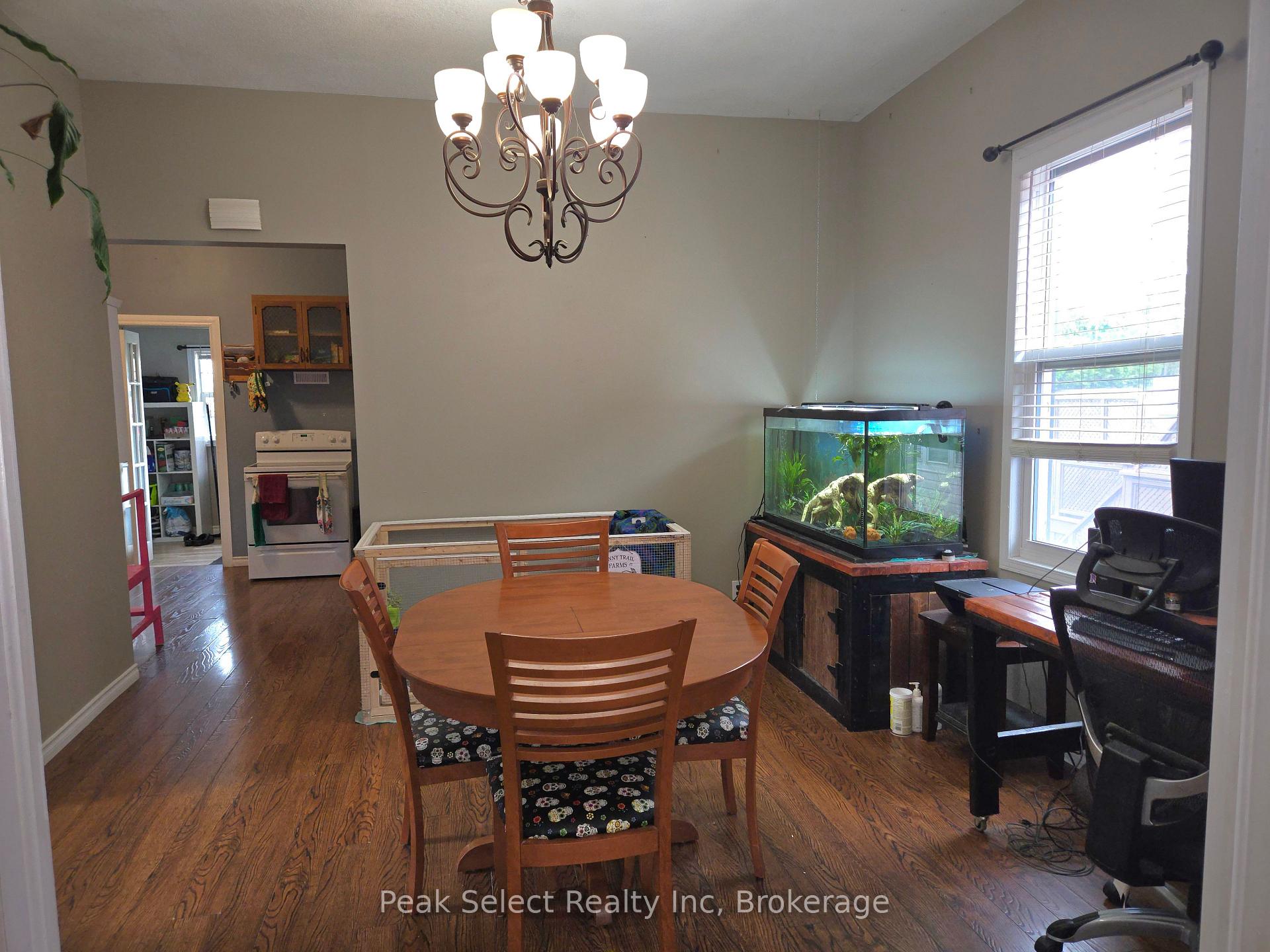 Photo 14 of 104 Erie Street, St. Thomas — HOMEH