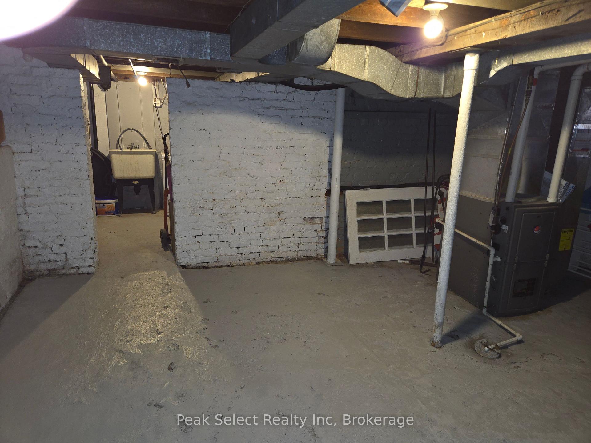 Photo 25 of 104 Erie Street, St. Thomas — HOMEH