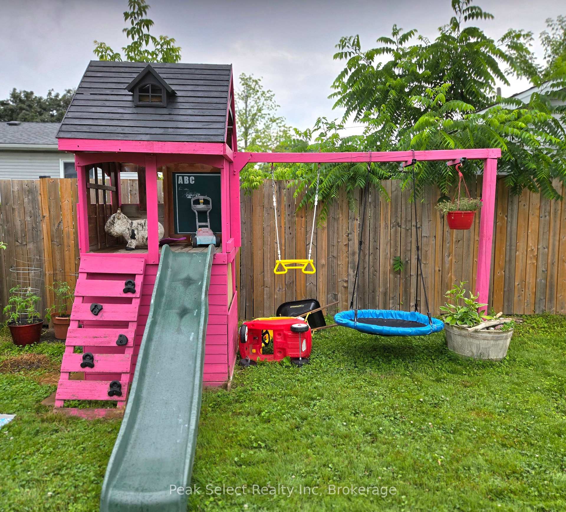 Photo 39 of 104 Erie Street, St. Thomas — HOMEH