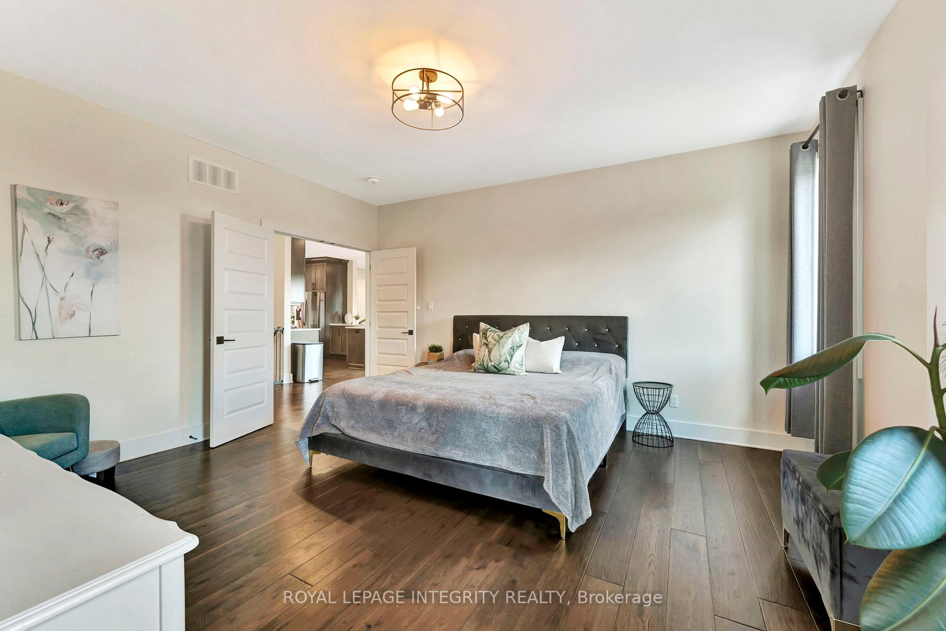 Photo 17 of 244 Starlight Place, Ottawa, Btwn Franktown Rd. & Fallowfield Rd. — HOMEH