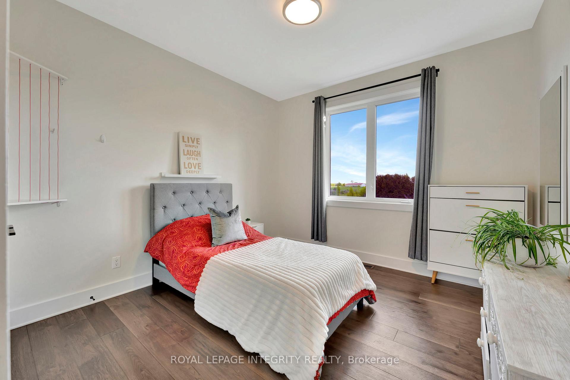 Photo 24 of 244 Starlight Place, Ottawa, Btwn Franktown Rd. & Fallowfield Rd. — HOMEH