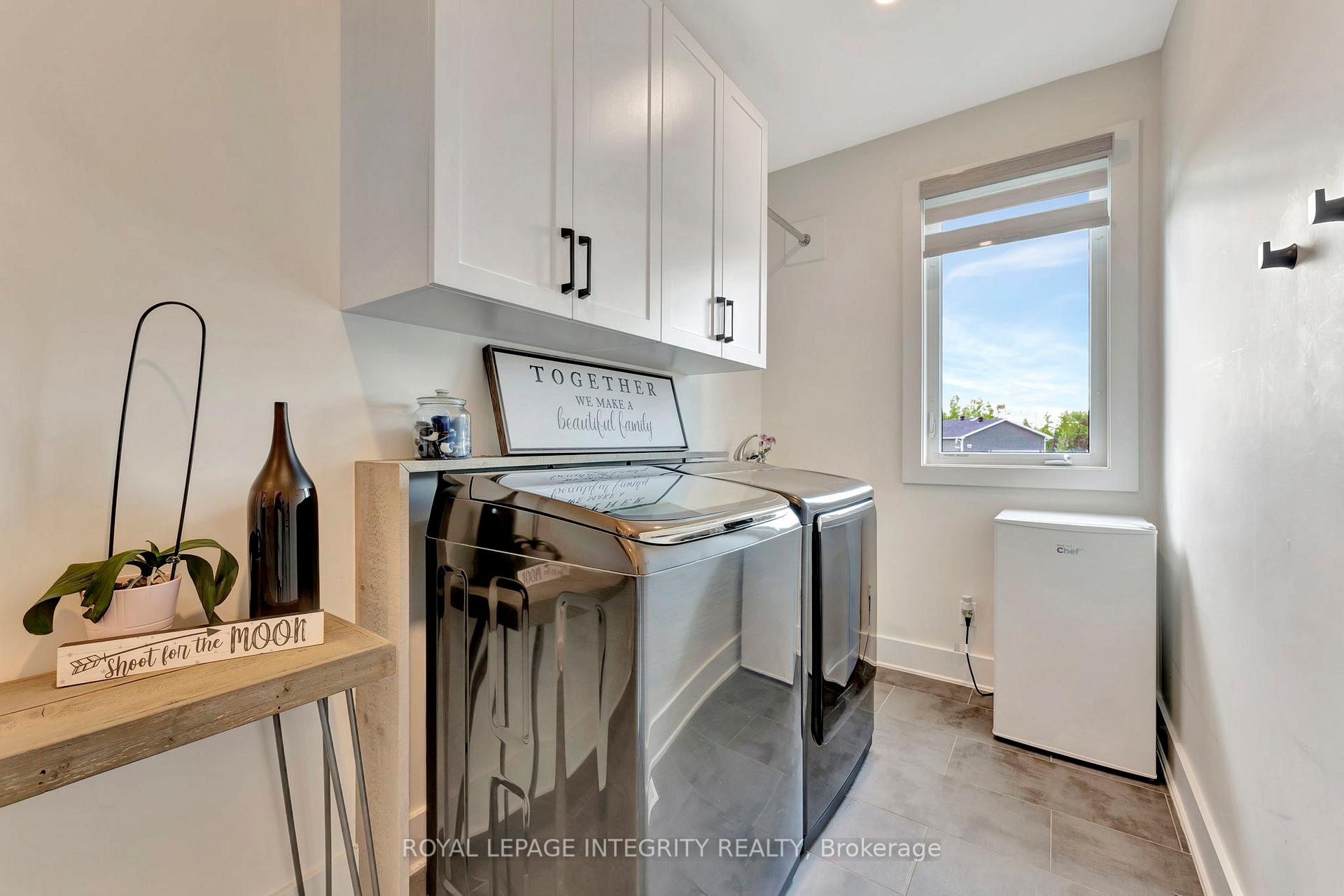 Photo 25 of 244 Starlight Place, Ottawa, Btwn Franktown Rd. & Fallowfield Rd. — HOMEH