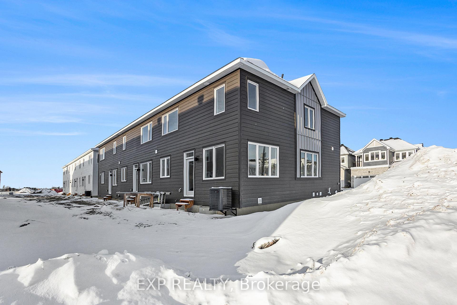 Photo 27 of 960 Seagrave Lane, Ottawa, Btwn Franktown Rd. & Fallowfield Rd. — HOMEH