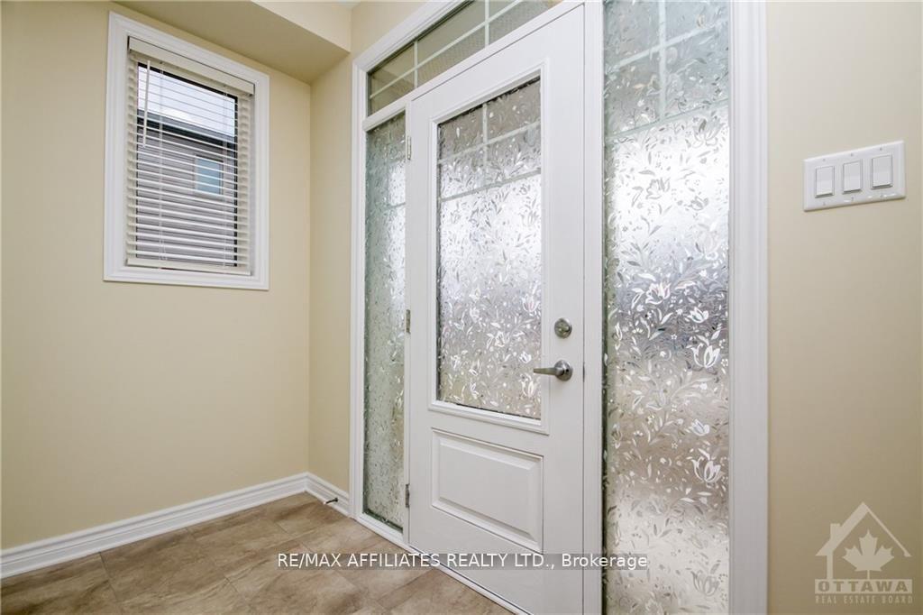 Photo 3 of 190 Bandelier Way, Ottawa, Stittsville (North) — HOMEH