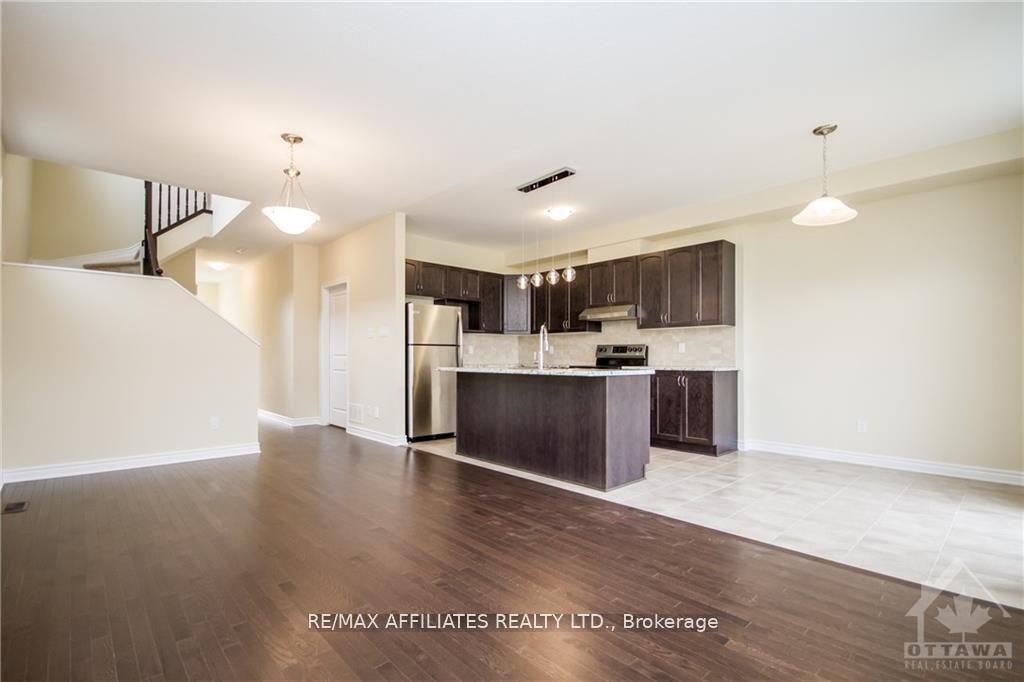 Photo 6 of 190 Bandelier Way, Ottawa, Stittsville (North) — HOMEH