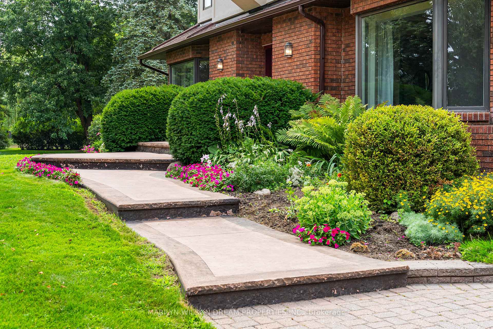 Photo 4 of 3 East Healey Avenue, Ottawa, Stittsville (South) — HOMEH