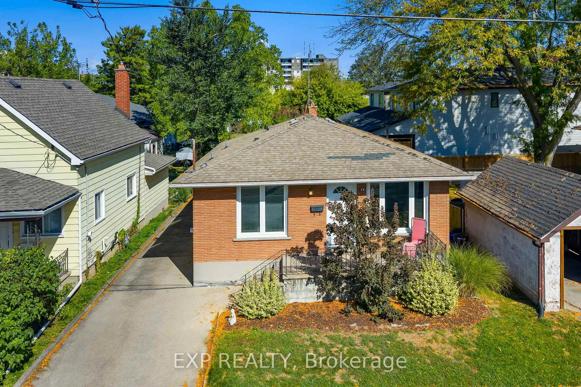 Photo 1 of 19 Moote Street, St. Catharines, Fairview — HOMEH