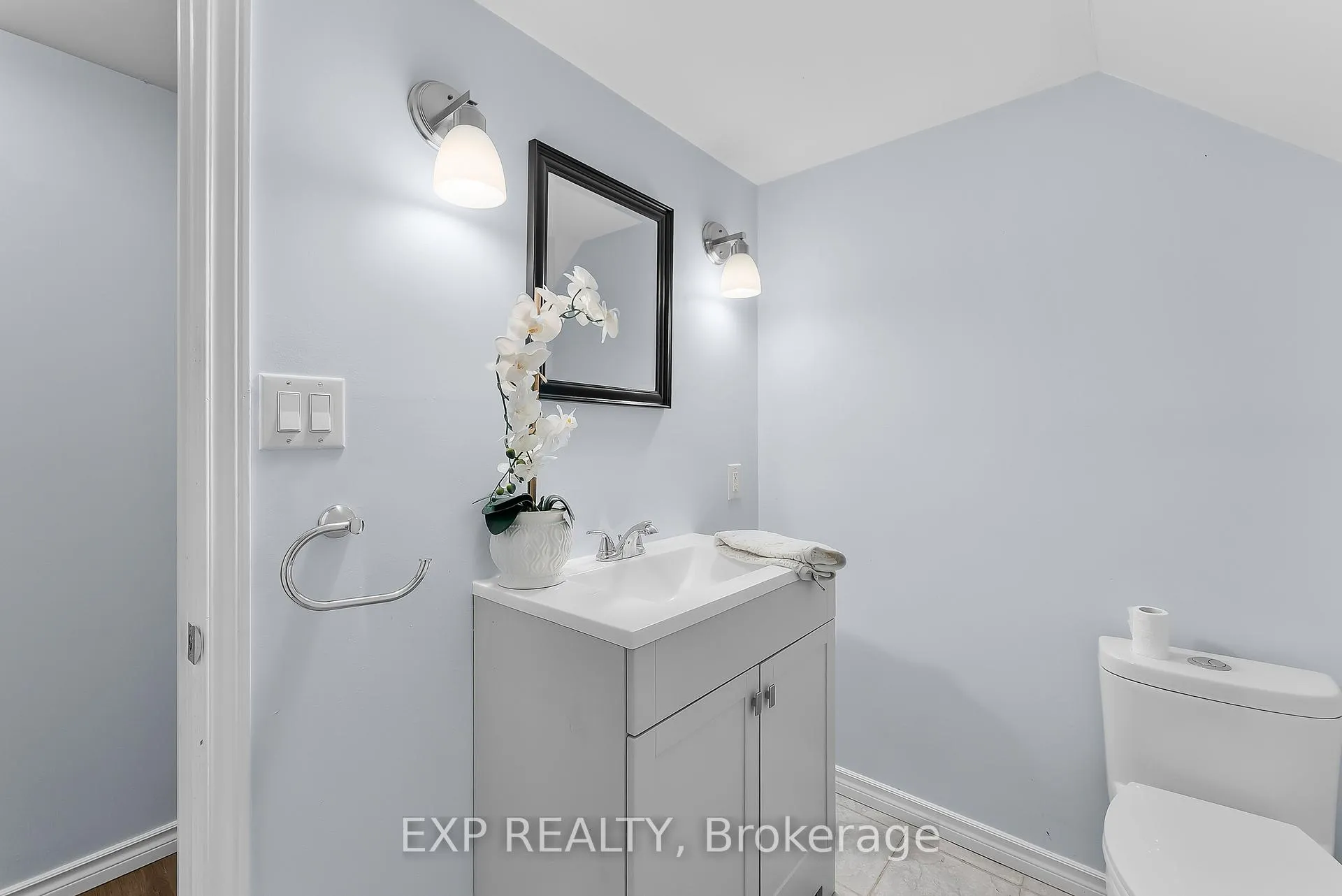 Photo 29 of 19 Moote Street, St. Catharines, Fairview — HOMEH