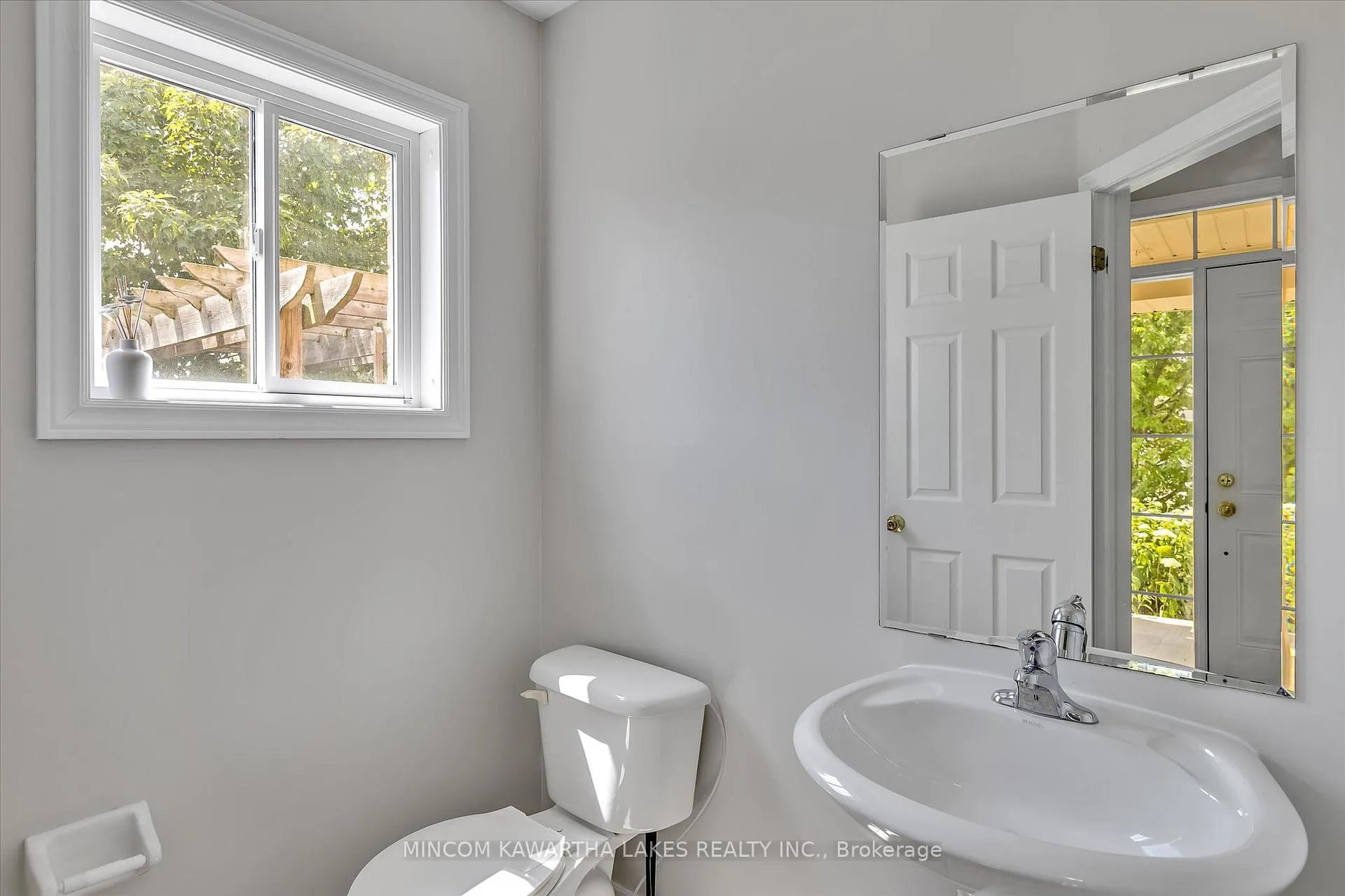 Photo 20 of 1403 Mcauliffe Lane, Peterborough, Ashburnham Ward 4 — HOMEH