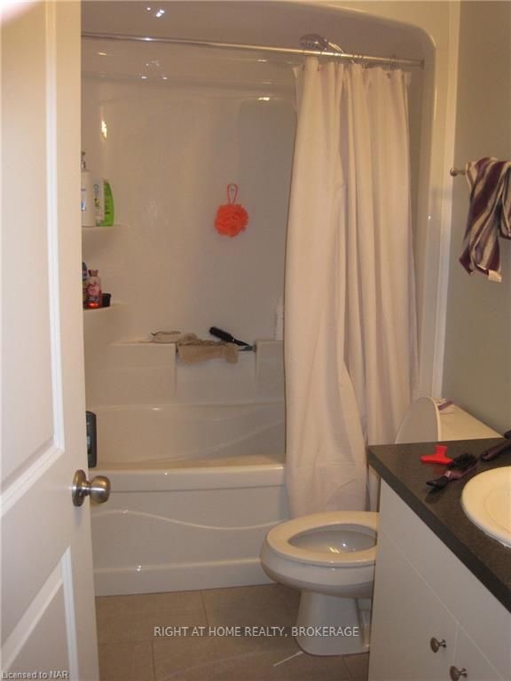 Photo 7 of 55 Leeper Street, St. Catharines, Western Hill — HOMEH