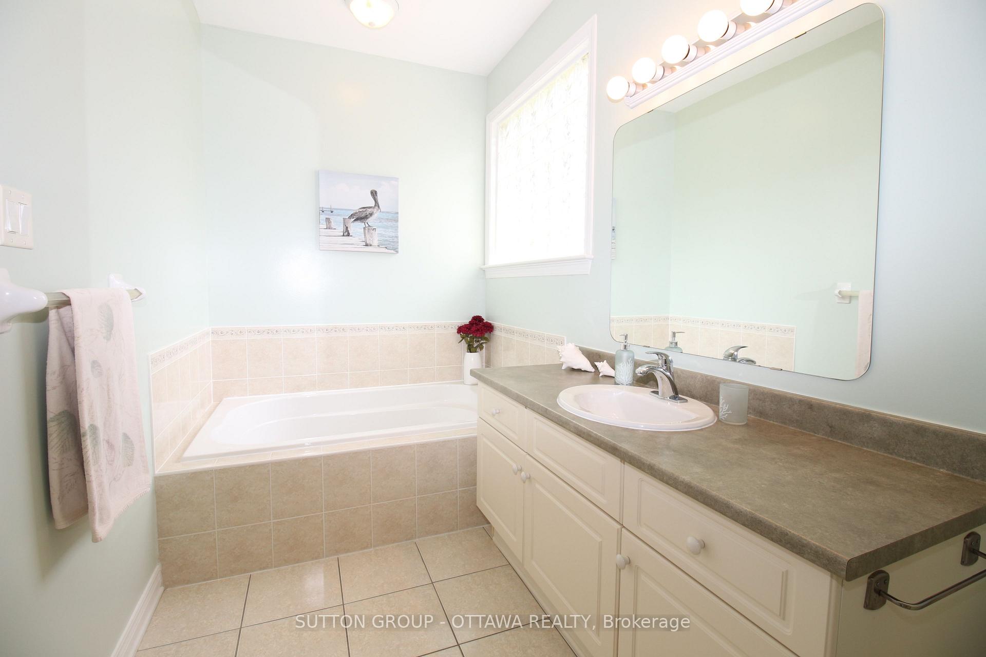 Photo 15 of 18 Sirocco Crescent, Ottawa, Stittsville (North) — HOMEH