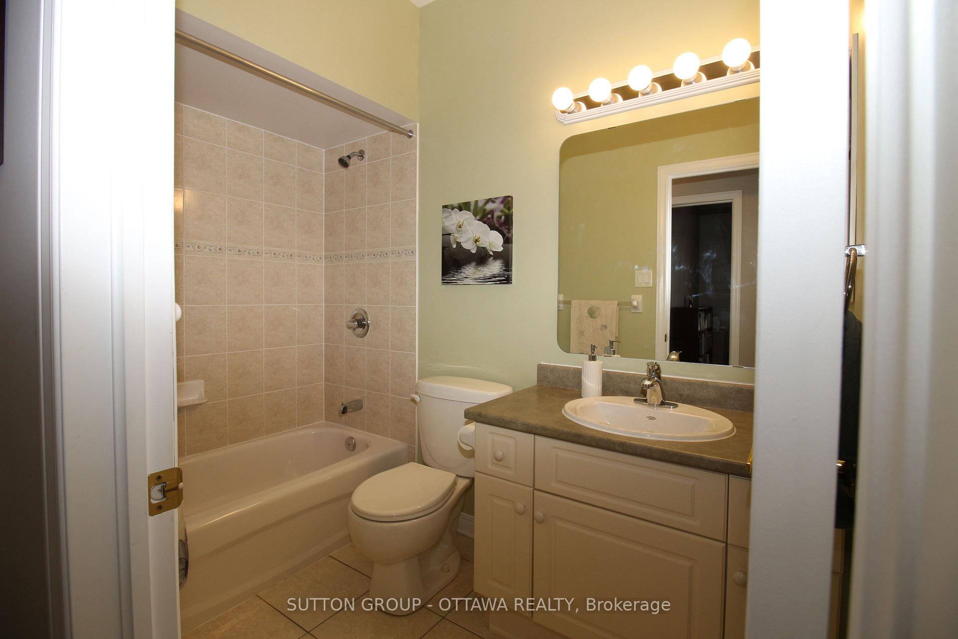 Photo 21 of 18 Sirocco Crescent, Ottawa, Stittsville (North) — HOMEH