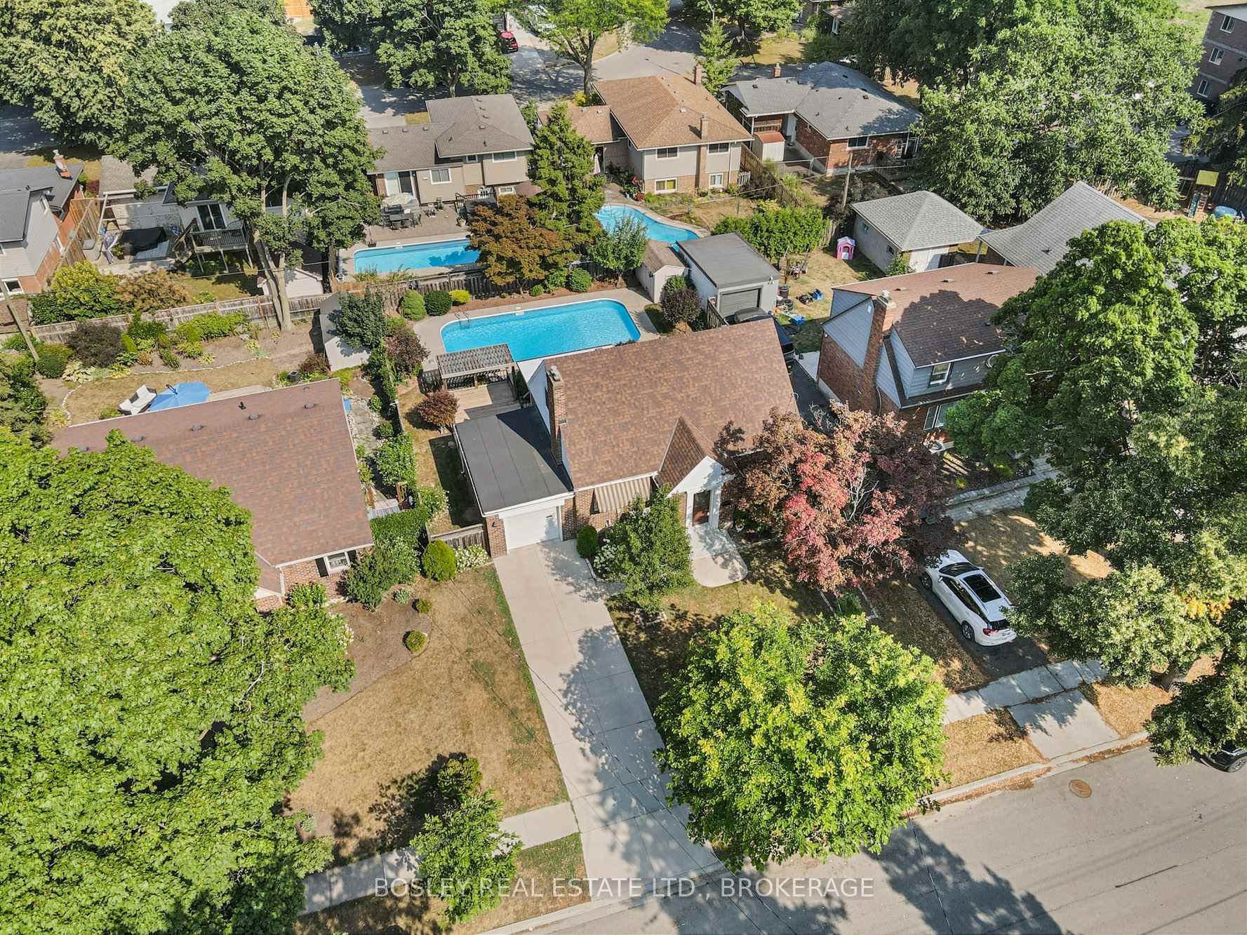 Photo 1 of 10 Cameron Road, St. Catharines, E. Chester — HOMEH