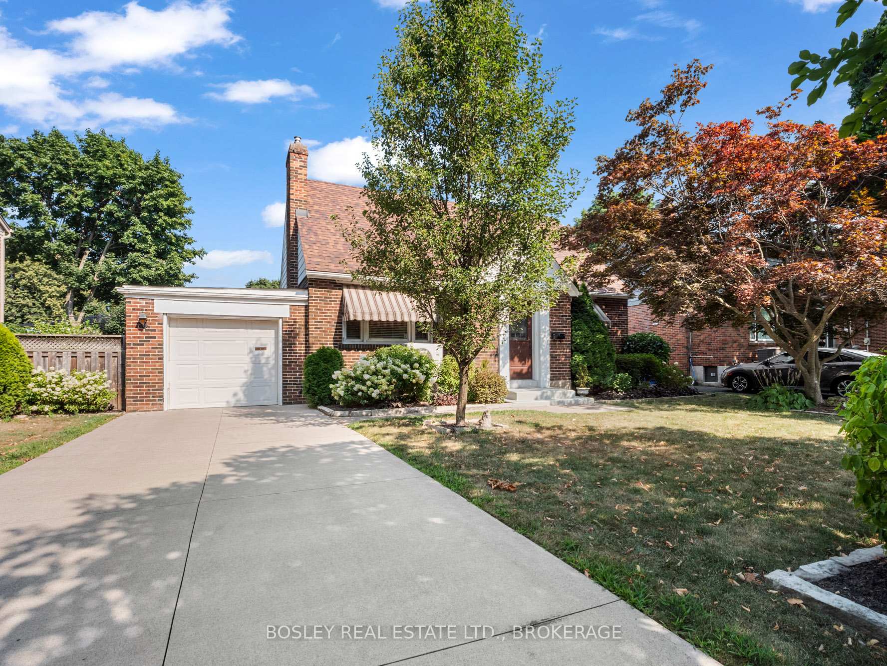 Photo 3 of 10 Cameron Road, St. Catharines, E. Chester — HOMEH