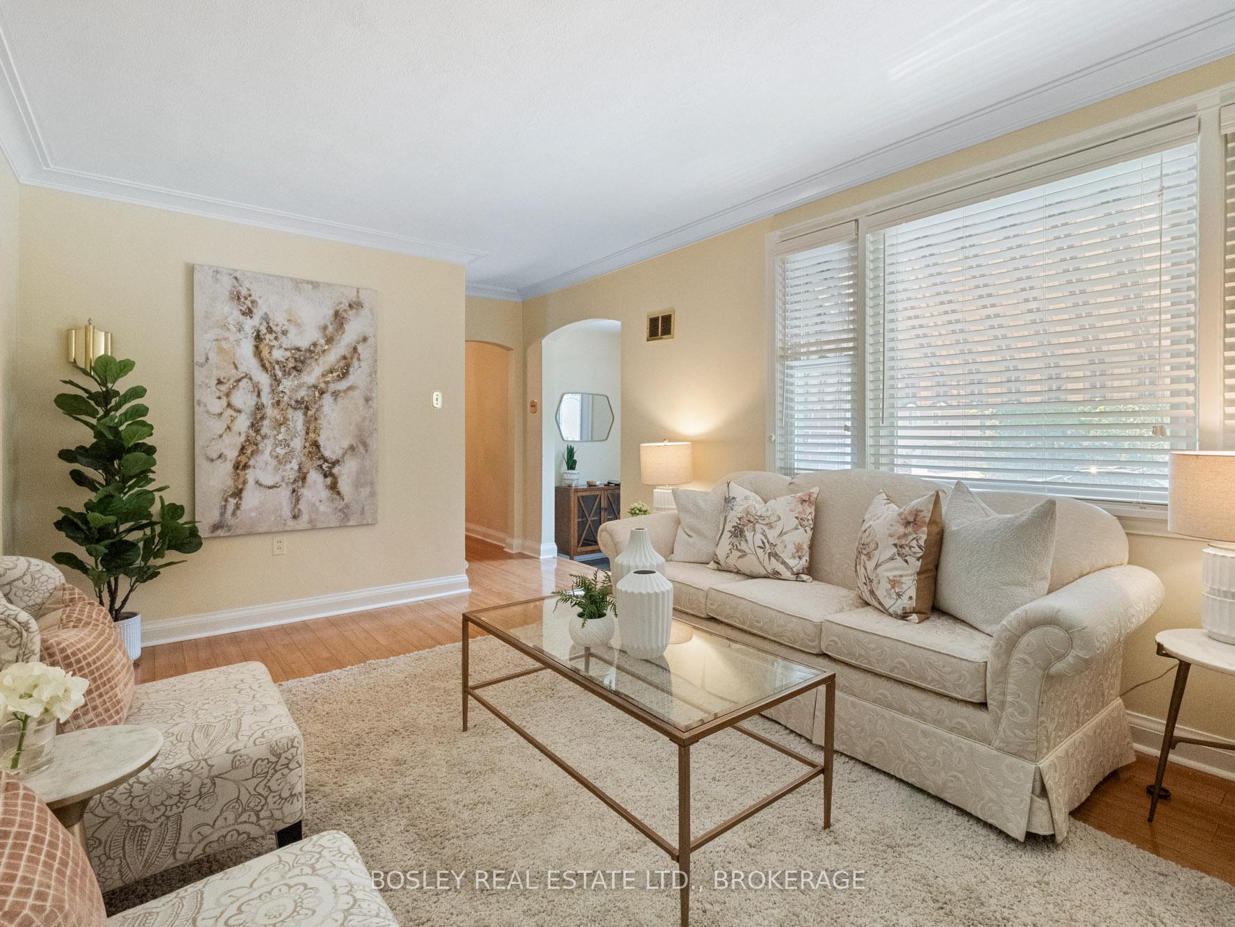 Photo 5 of 10 Cameron Road, St. Catharines, E. Chester — HOMEH