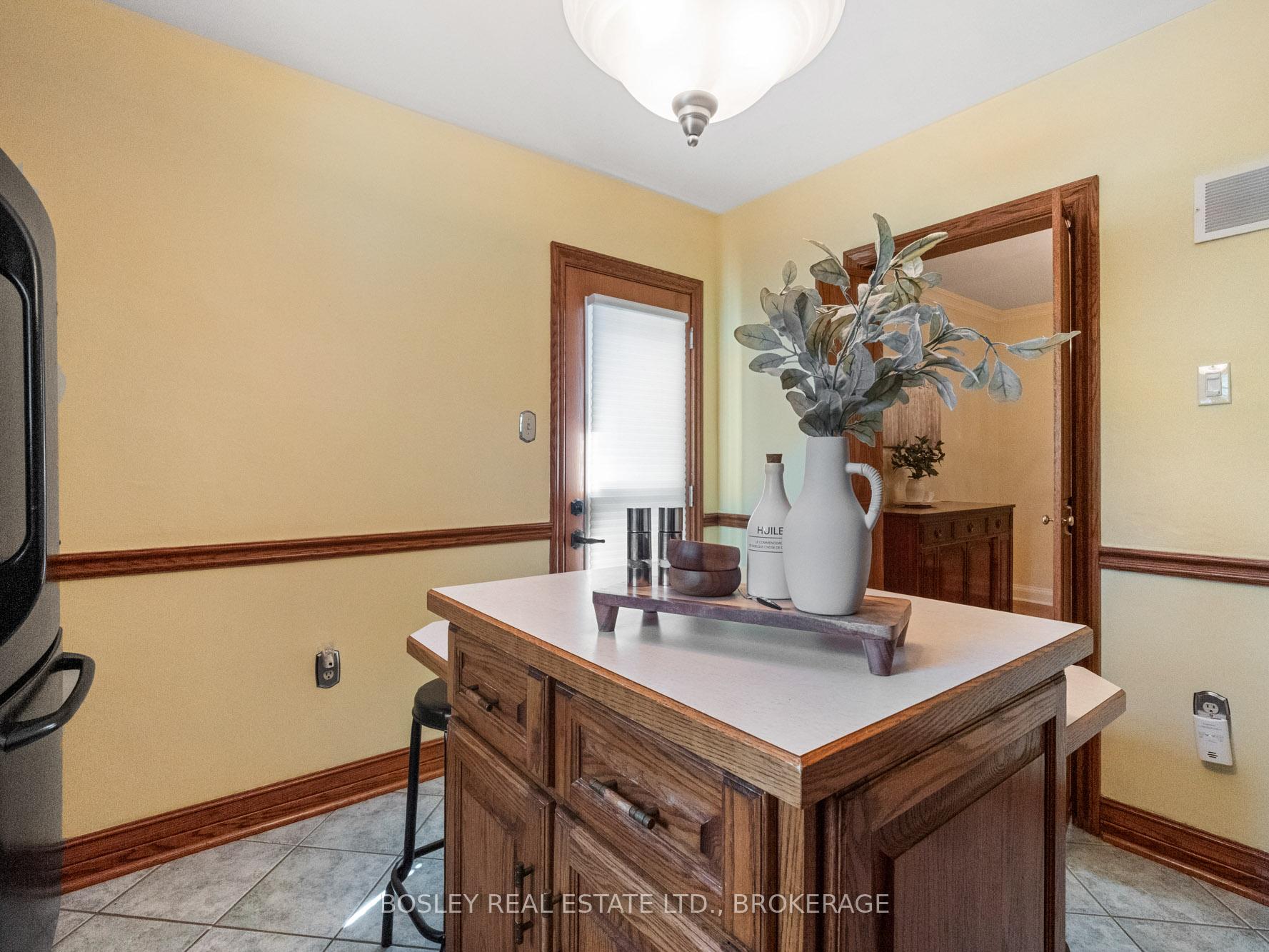 Photo 11 of 10 Cameron Road, St. Catharines, E. Chester — HOMEH