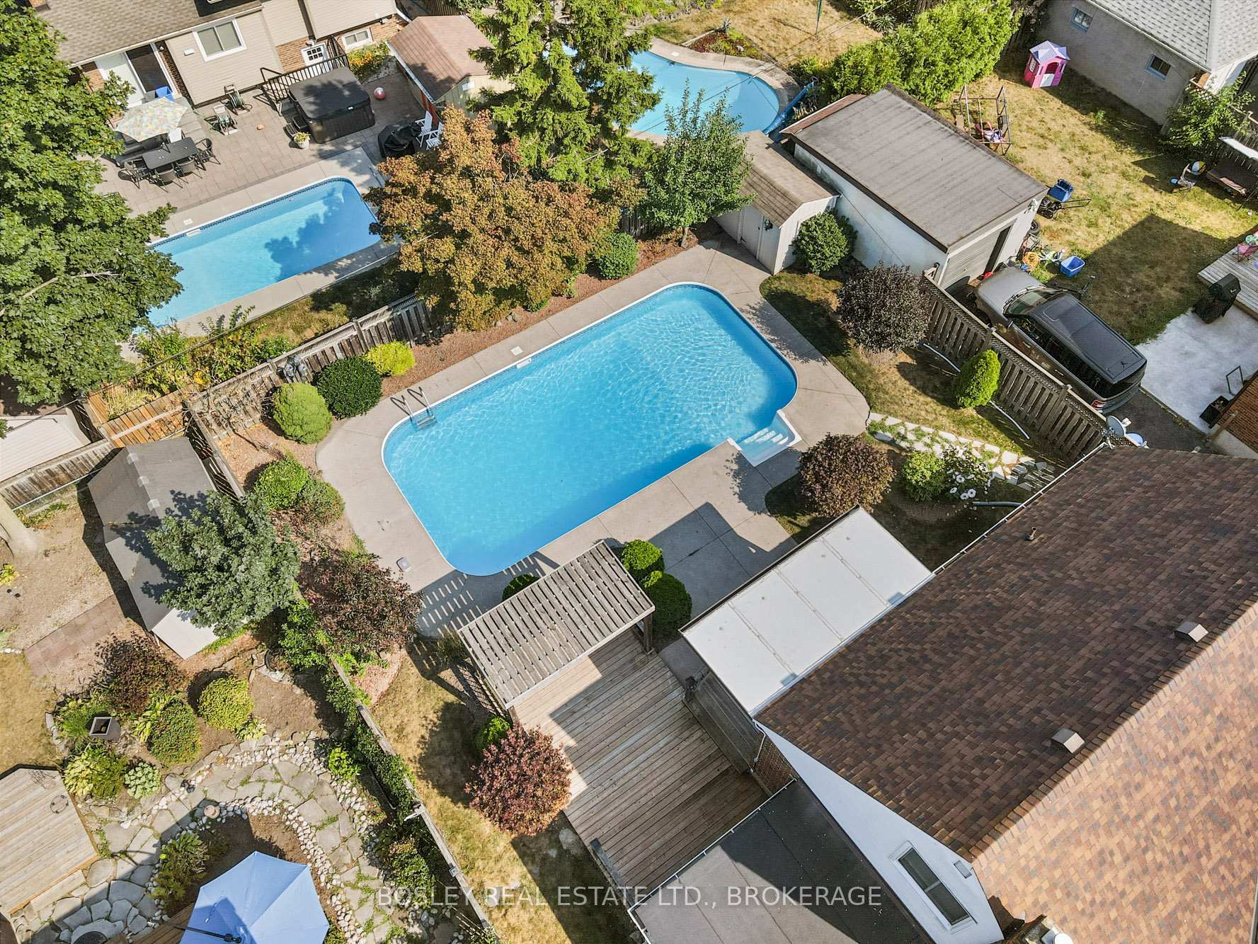 Photo 32 of 10 Cameron Road, St. Catharines, E. Chester — HOMEH