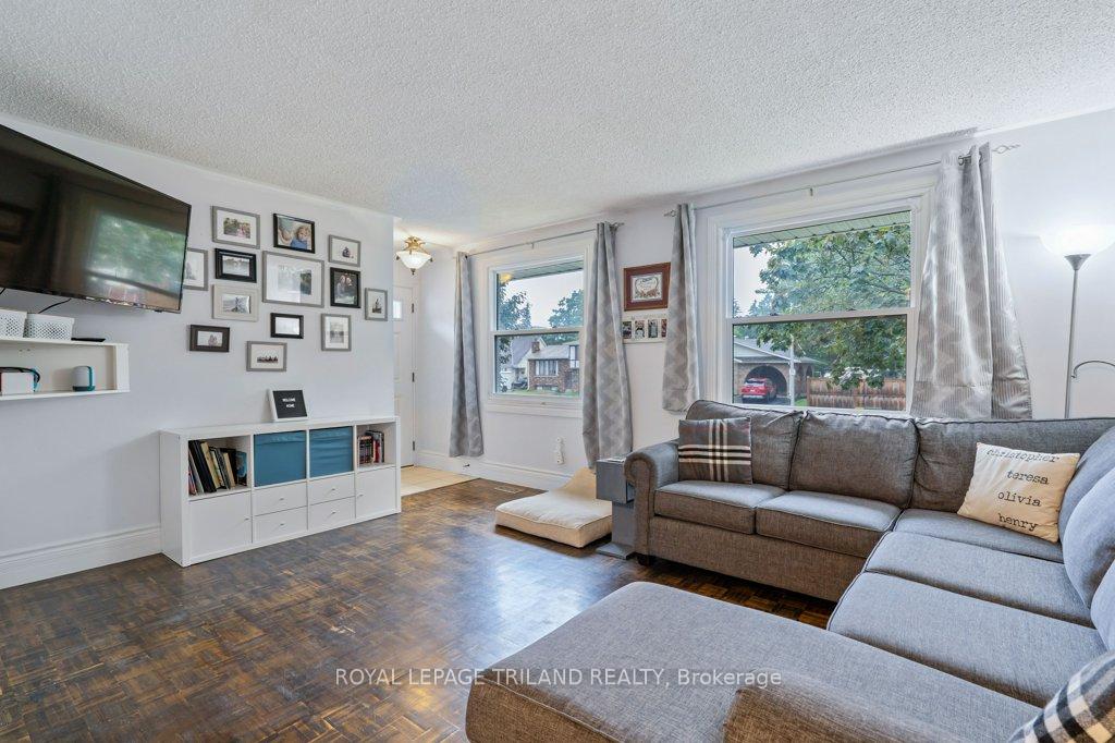 Photo 8 of 279 Chestnut Street, St. Thomas — HOMEH