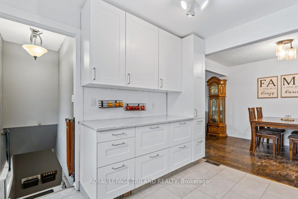 Photo 15 of 279 Chestnut Street, St. Thomas — HOMEH